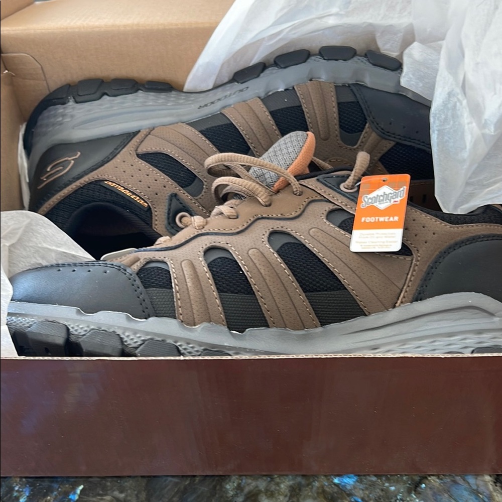 Skechers Men's Brown and Black Boots